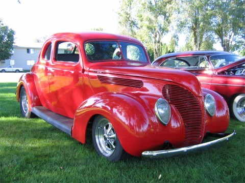 Bob & Pat Fisk - 1938 Ford Coupe