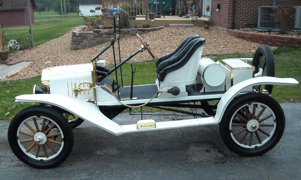 Jeff & Rose Lawrence - Ford Model T 1915 Speedster