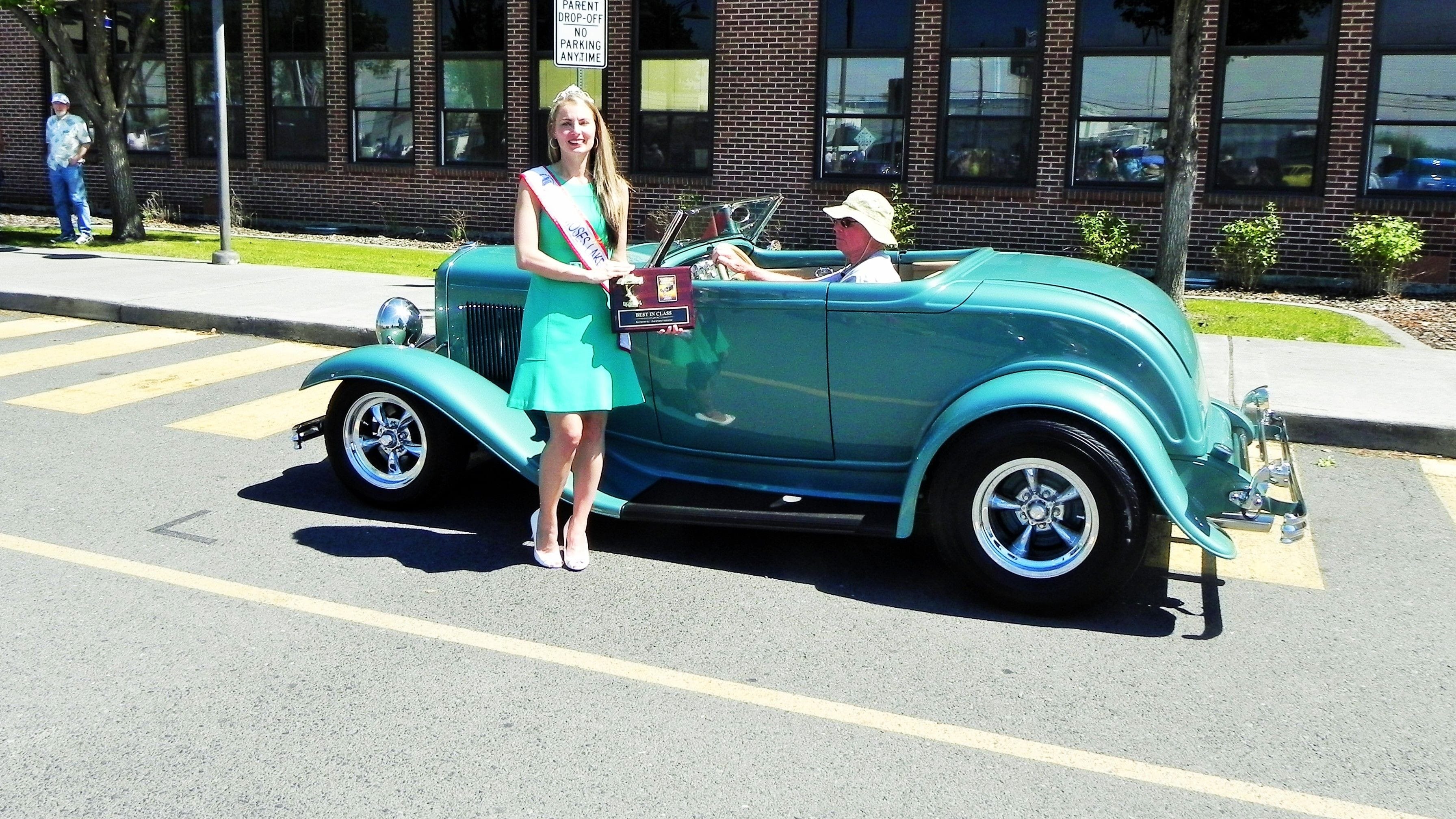 1932 Ford Roadster Coupe - Best Paint - Derrell Francis
